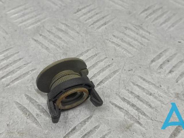 CP9Z8182B FORD Кронштейн (адаптер) крепления фары передней купить в Кривой Рог