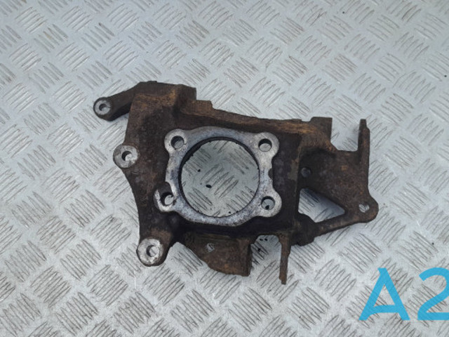 Кулак поворотный левый CV6Z5A969G FORD