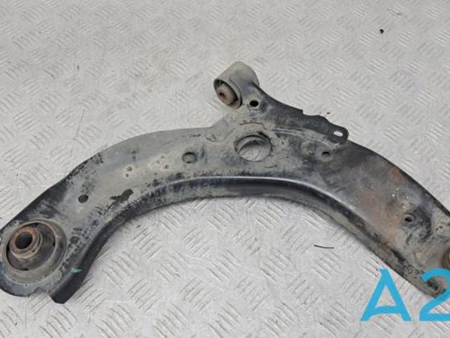 Рычаг передней подвески нижний, правый DGH934300A MAZDA