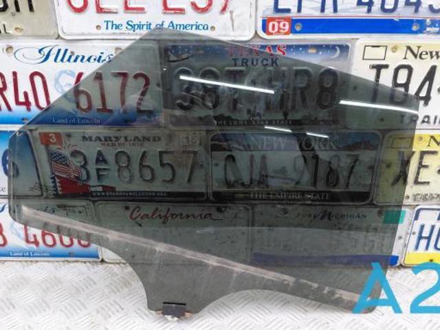 Стекло задней двери, правой DGH972510 MAZDA