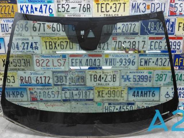 Ветровое стекло DGJ263900 MAZDA