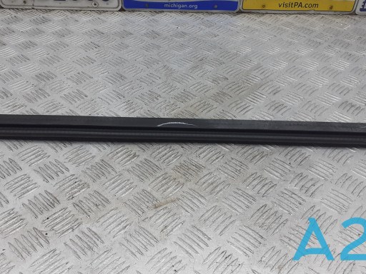 Уплотнитель стекла двери задней правой внутренний (планка) DS7Z5425860B FORD