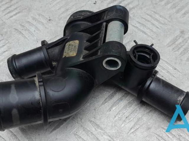 Патрубки системы охлаждения DS7Z8K556G FORD