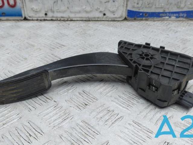 Педаль акселератора E1GZ9F836J FORD