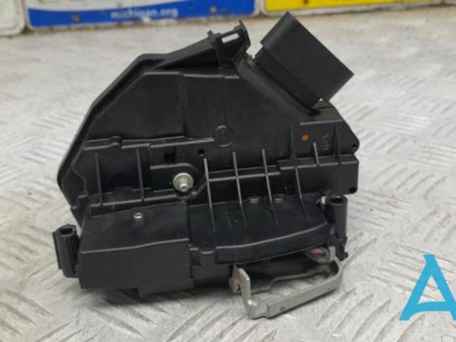 Дверной замок передний правый EJ7Z5821812A FORD