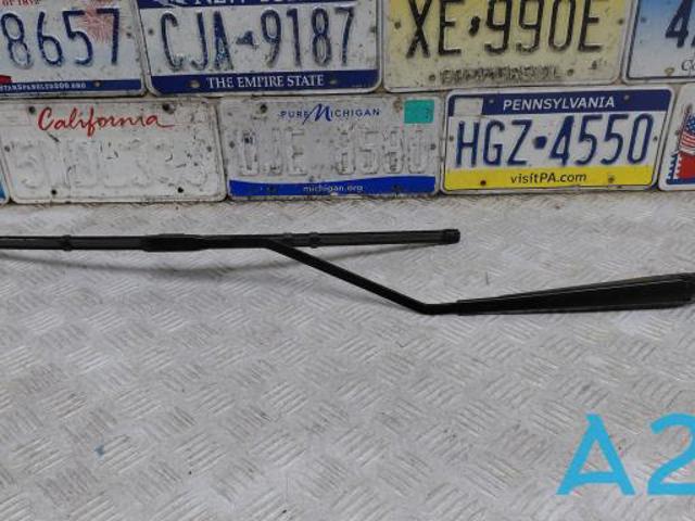 FT4Z17527A FORD Поводок стеклоочистителя купить в Ирпень