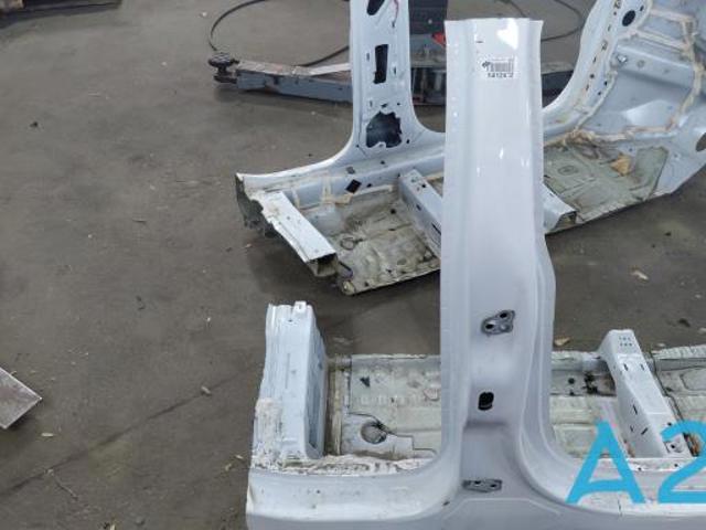 FT4Z5824300A Стойка кузова купить Ужгород