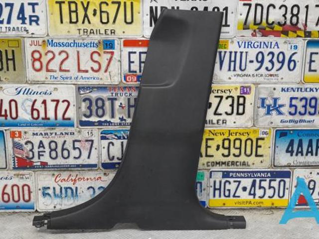 Обшивка стойки кузова внутренняя, средняя нижняя правая FT4Z5824346BA FORD