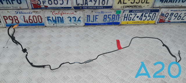 FORD G2GZ2263B Трубка тормозная передняя правая в наличии Днепр