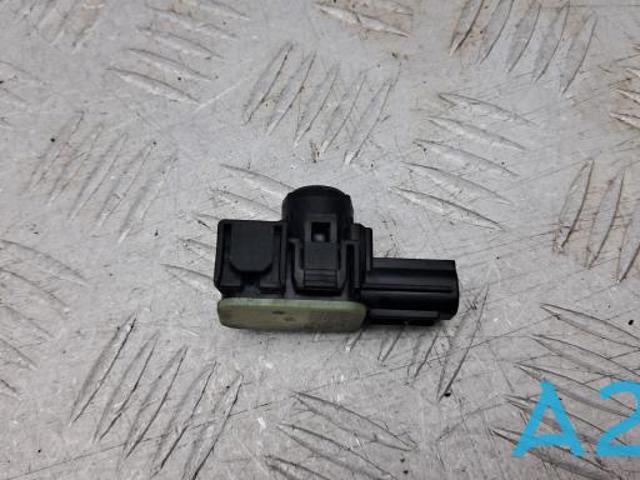 Датчик парктроника центральный GMC867UC1 MAZDA