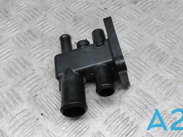 Водяной патрубок K2GZ8K556A FORD