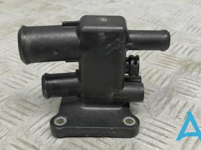K2GZ8K556A Фланец системы охлаждения купить Ирпень