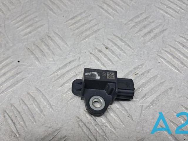 Датчик Айрбег передний K88303RA0A NISSAN