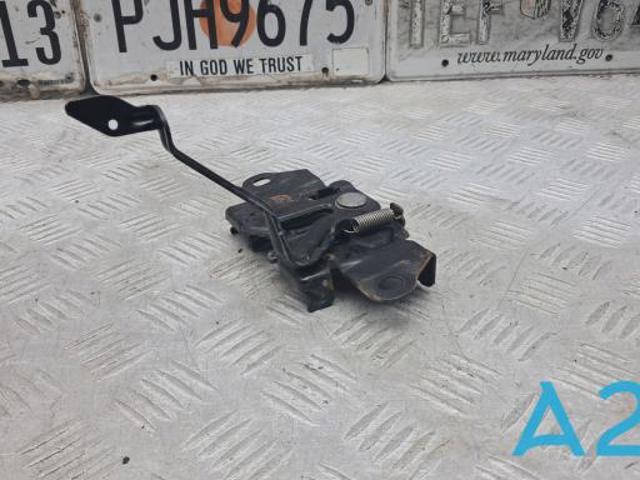 Замок крышки капота KB7W56620A MAZDA