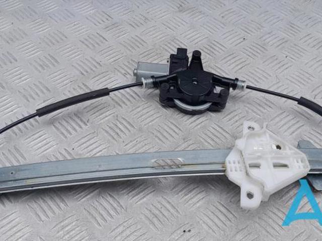 Стеклоподъемник передней правой двери KB7W58590 MAZDA