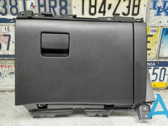Ящик для документов, карман боковины KB7W64030A02 MAZDA