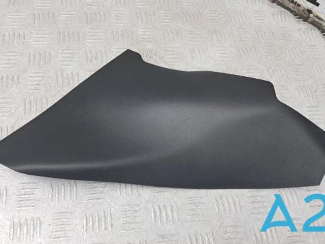 Накладка декоративная центральной консоли KB7W64230A02 MAZDA