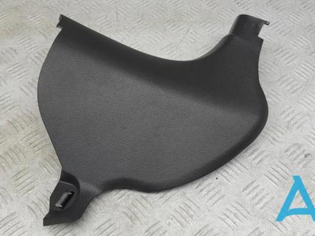 Обшивка стойки кузова внутренняя, передняя правая KB7W6837002 MAZDA