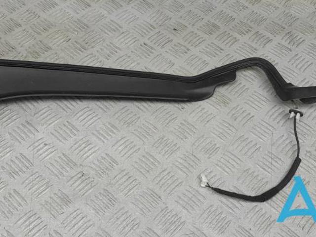 Датчик открытия крышки багажника/задней двери (ляды) KB8C636G0E MAZDA