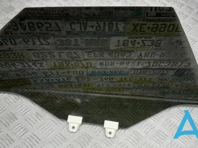 MAZDA KB8C72510 Стекло двери задней правой в наличии Николаев