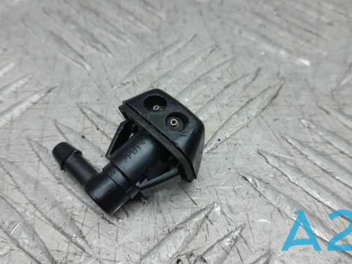 Омыватель стекла двери задка KD3567510 MAZDA