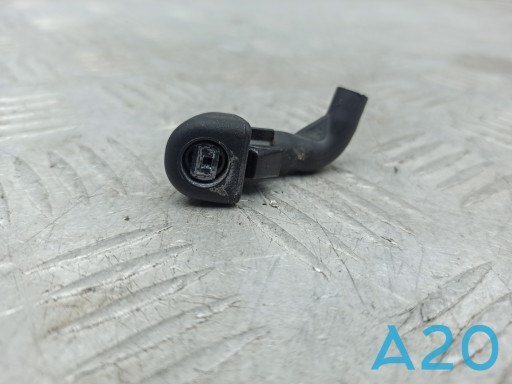 Форсунка омывателя правая KD4567510 MAZDA