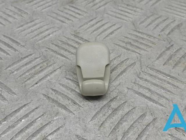 Фиксатор солнцезащитного козырька KD4569261B75 MAZDA