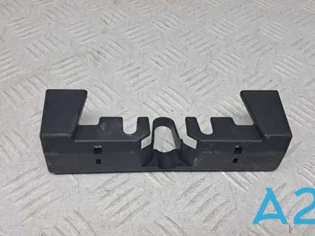 MAZDA KD5356627 Кронштейн замка капота в наличии Ровно