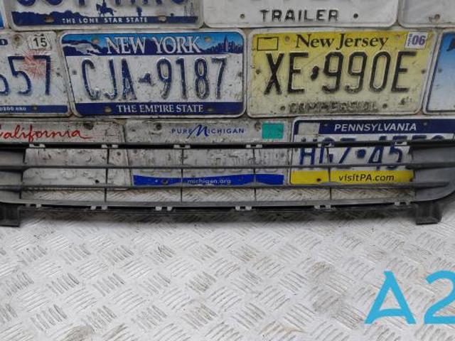 Решетка бампера нижняя KT4Z17K945AA FORD