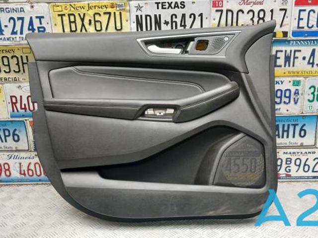 Обшивка-облицовка передней двери, левой, внутренняя KT4Z5823943CC FORD