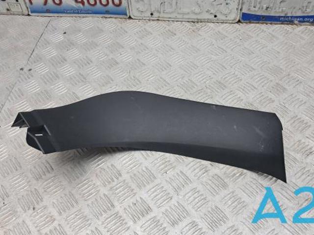 Обшивка-облицовка третей двери LB5Z7842410AB FORD