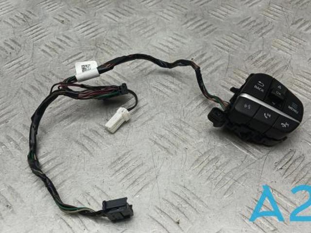 Блок кнопочных переключателей рулевого колеса LB5Z9C888F FORD