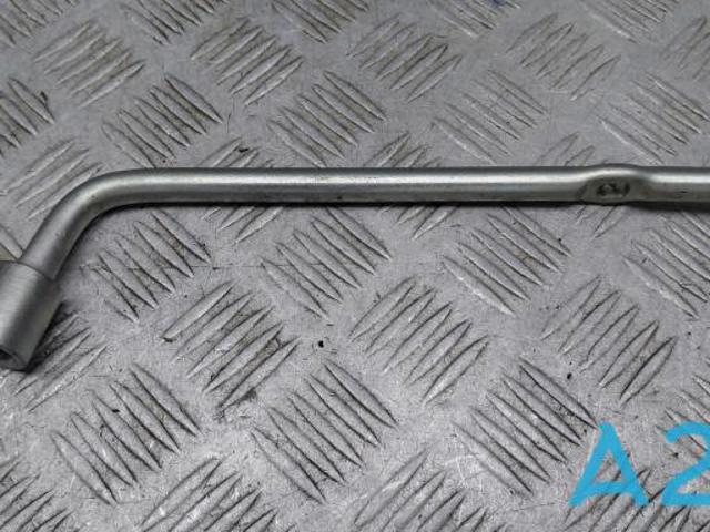 LD4769671 MAZDA Ключ балонный (торцовый) купить в Сумы