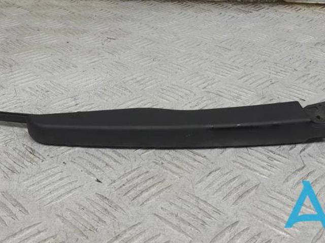 Рычаг-поводок дворника заднего стекла LJ6Z17526B FORD