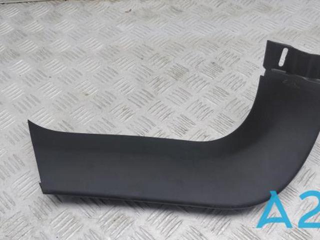 FORD LJ6Z7842411AA Обшивка (облицовка) крышки багажника (двери 3/5-й задней) в наличии Черновцы