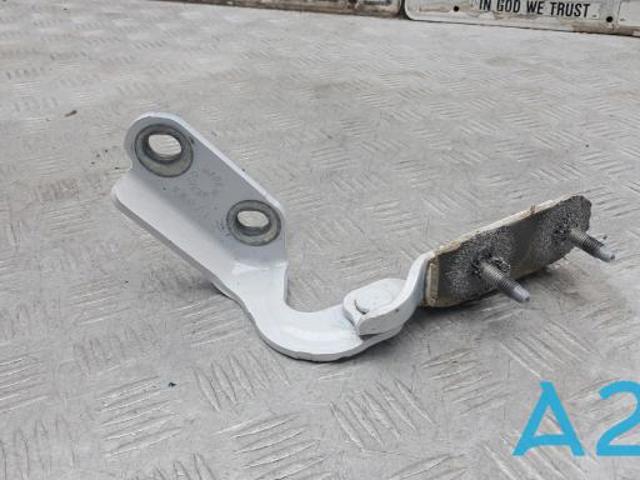 Петля третей/пятой двери LJ6Z7842900A FORD