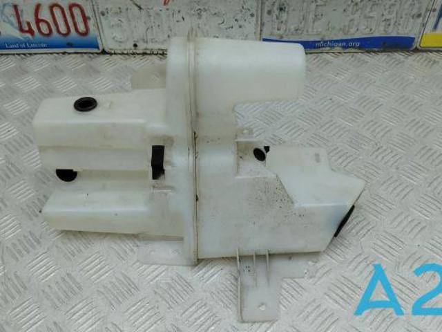 Бачок омывателя стекла LJ8Z17618A FORD