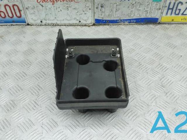 Подставка аккумулятора LJ9Z10732A FORD