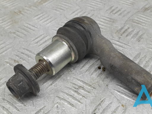 Наконечник рулевой тяги LR010676 LAND ROVER