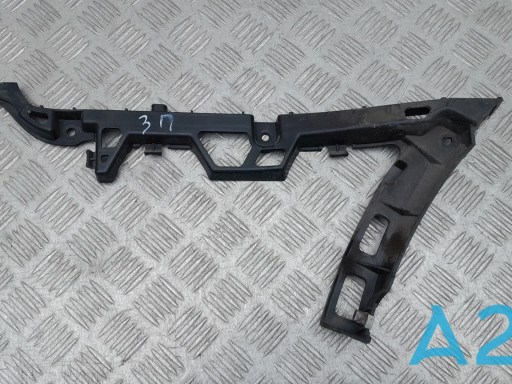 Кронштейн бампера заднего, внешний правый LR015110 LAND ROVER