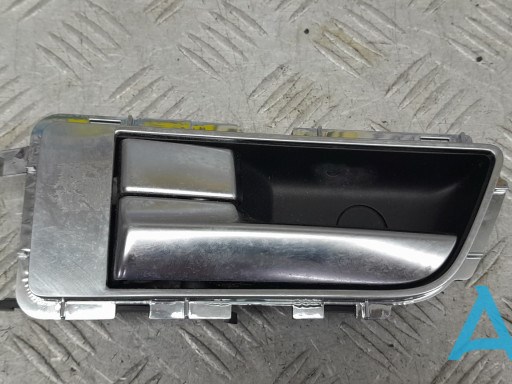Ручка задней двери, внутренняя, левая LR020247 LAND ROVER