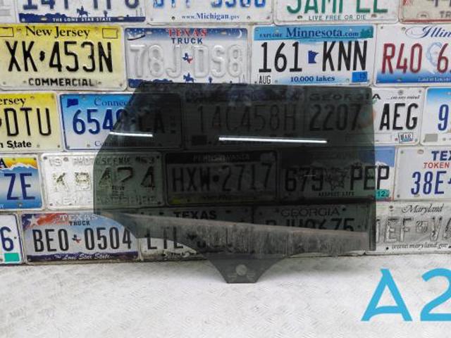 Стекло задней правой двери LR026714 LAND ROVER