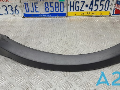 Молдинг арки колеса заднего, правый LR031413 LAND ROVER