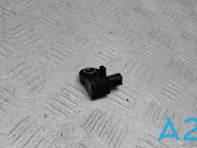 Датчик AIRBAG передний LR032046 LAND ROVER