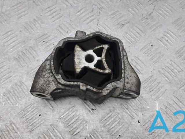 Нижняя опора двигателя LR032311 LAND ROVER