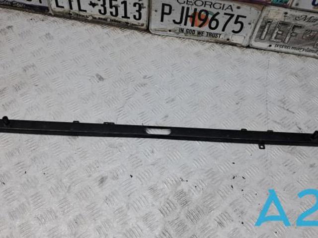 Балка под радиатор верхняя LR044300 LAND ROVER