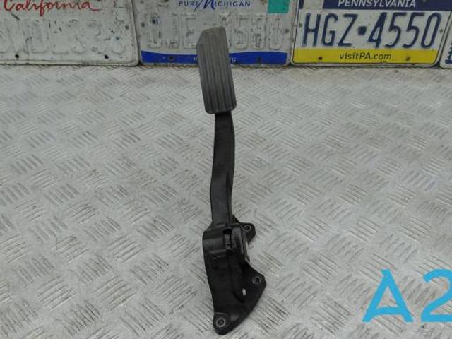 Педали газа LR061002 LAND ROVER