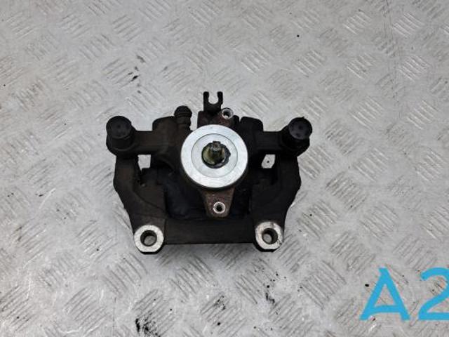 Суппорт тормозной задний правый LR061380 LAND ROVER
