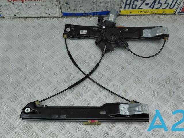 Механизм стеклоподъемника водительской двери LR067999 LAND ROVER
