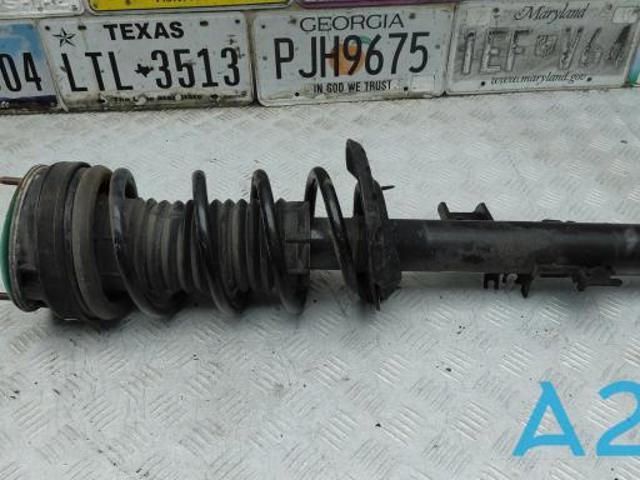Стойка задняя правая LR070942 LAND ROVER